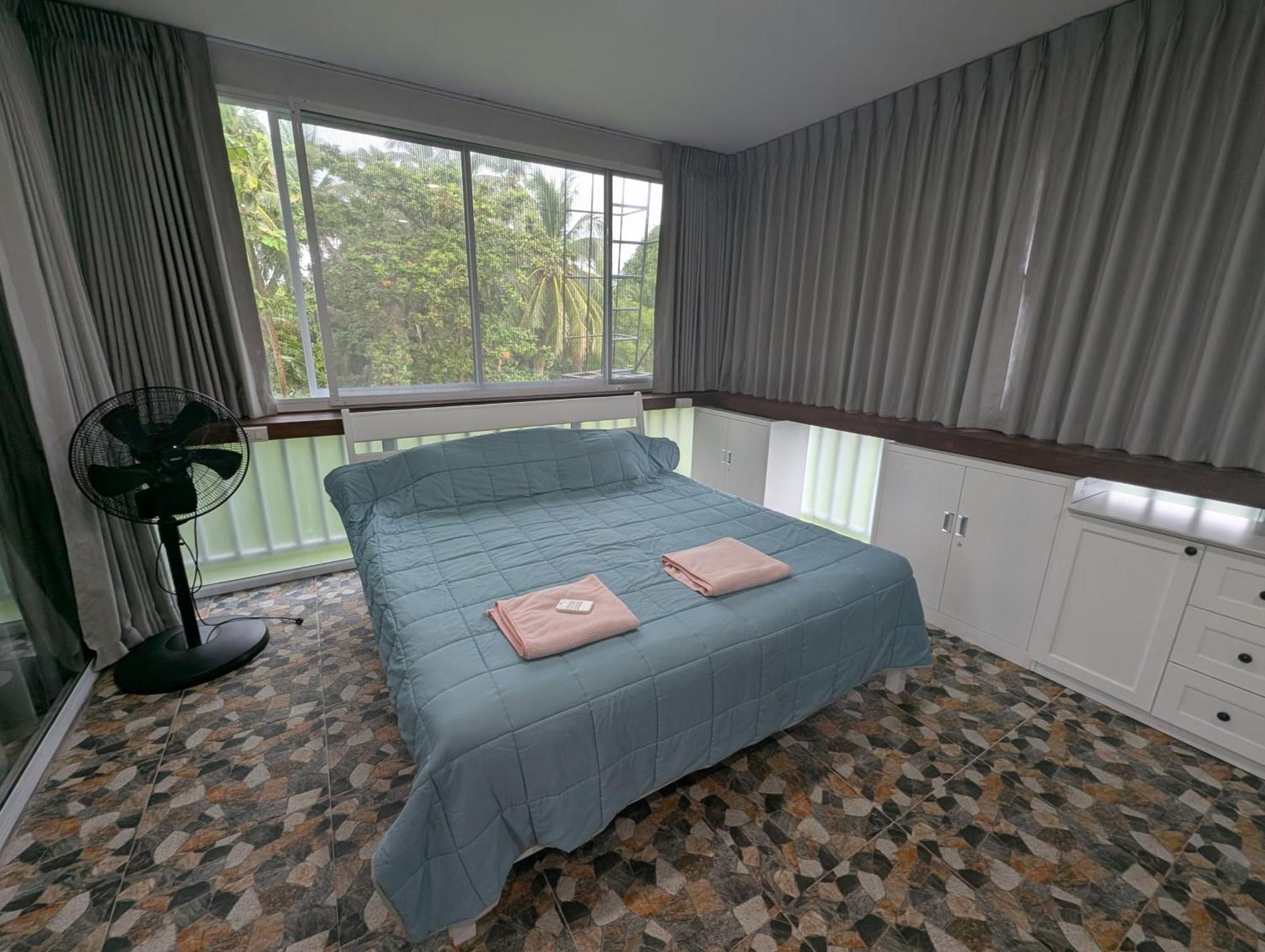 Koh Tan Cuisine High View Villa Taling Ngam  Exterior photo